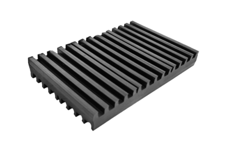 Grooved rubber pad